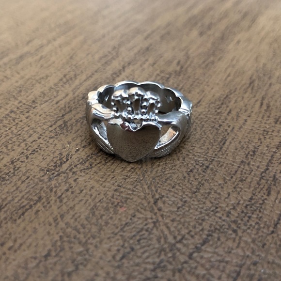 Claddagh Ring. Size 6 - Picture 1 of 5
